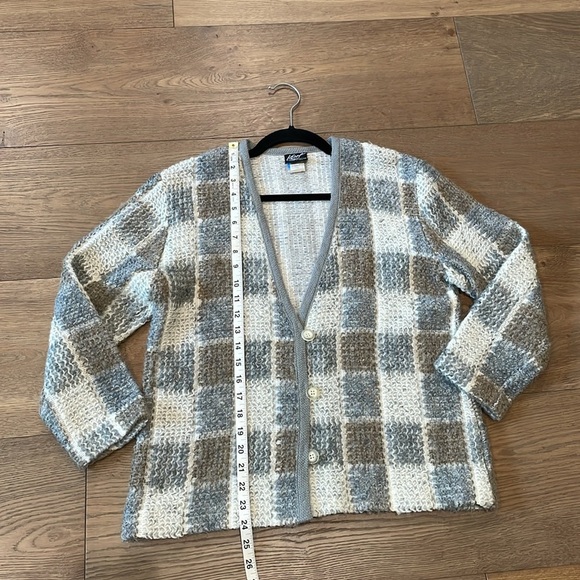 Koret Career Petites Union Made Vintage Lambswool Blend Cardigan Sweater Size SP - Picture 11 of 13